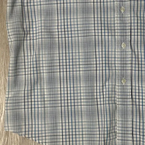 Dockers, vintage blue and white short sleeve button up. - Picture 4 of 4